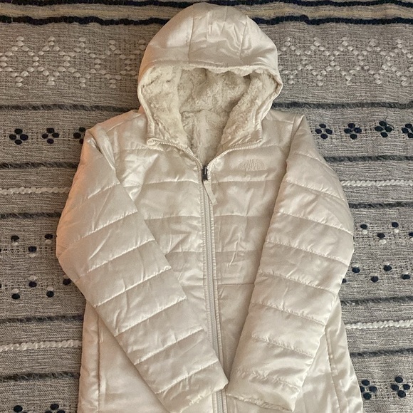 NWT The North Face Girls Print Reversible Mossbud Swirl Parka - Picture 2 of 7